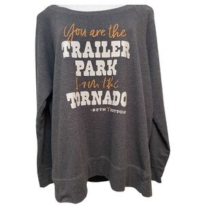 Extra large ladies, long sleeve. Graphic sweatshirt.